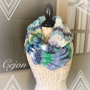 Cejon Zigzag Infinity Scarf